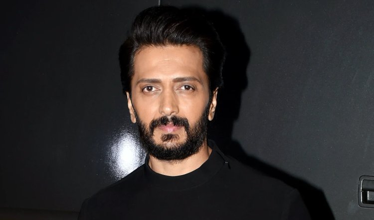 Bigg Boss 17 के घर में हुए तमाचे की गूंज घर के बाहर तक पहुंची, रितेश देशमुख सहित तमाम सितारों ने किया Abhishek Kumar का साथ