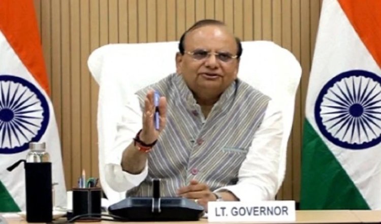 केंद्र ने दिल्ली सरकार के विज्ञापनों के मामले में दो DANICS अधिकारियों को निलंबित किया