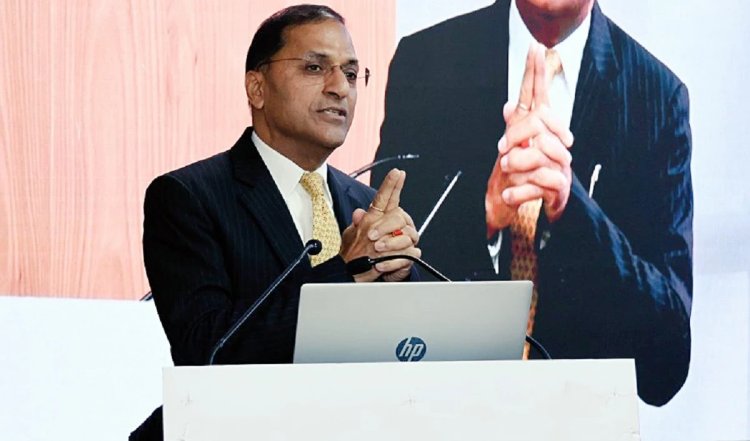 लोकसभा चुनाव से पहले निर्वाचन आयुक्त अरुण गोयल का इस्तीफा देना संदिग्ध नजर आता है : Sharad Pawar