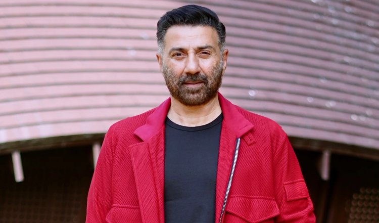 Sunny Deol ने की OTT डेब्यू की पुष्टि, कहा- 'बड़ी स्क्रीन कुछ चीजों के लिए जगह नहीं देती'
