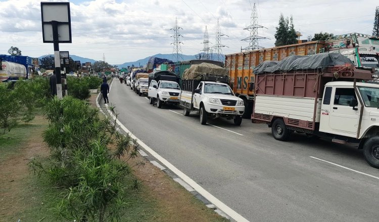 Himachal Pradesh: भूस्खलन से सोलन के पास राष्ट्रीय राजमार्ग पांच बाधित