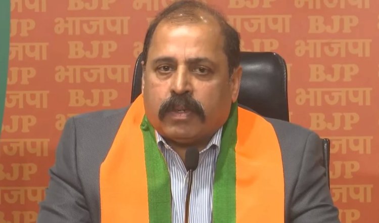 Lok Sabha Elections 2024 से पहले भाजपा में शामिल हुए पूर्व नौसेना प्रमुख RKS Bhadauria, तिरुपति के पूर्व सांसद Varaprasad Rao ने भी ज्वाइन की पार्टी