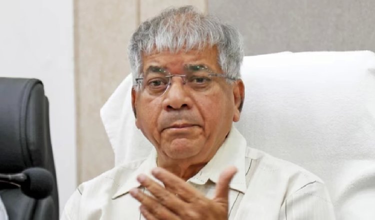 Maharashtra Lok Sabha Election: MVA को बड़ा झटका, प्रकाश आंबेडकर ने किया 9 उम्मीदवारों का ऐलान, खुद अकोला से लड़ेंगे चुनाव