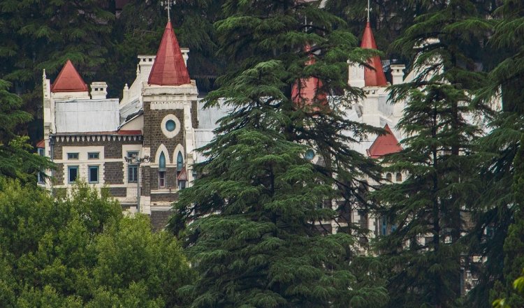 Uttarakhand में महिलाओं को क्षैतिज आरक्षण को चुनौती देने वाली याचिका पर अदालत ने सरकार से जवाब मांगा