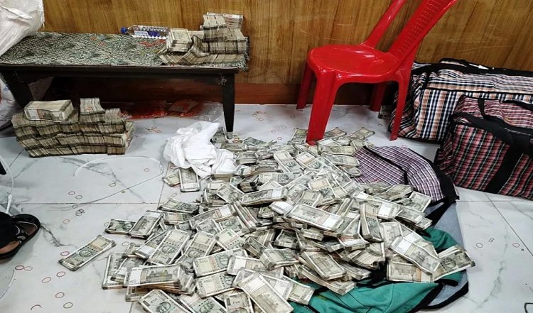 Jammu-Kashmir के कठुआ में 51 लाख रुपये की नकदी समेत शराब जब्त