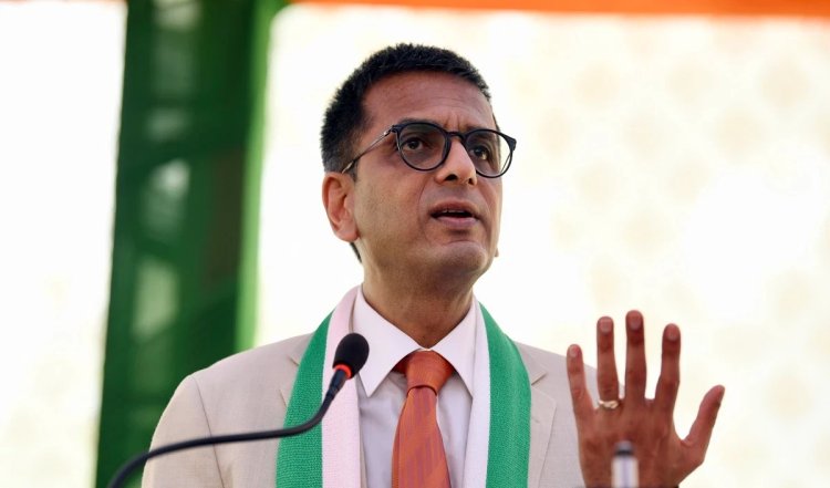 वकीलों का लंबित मुकदमों, फैसलों पर टिप्पणी करना बहुत चिंताजनक : CJI Chandrachud