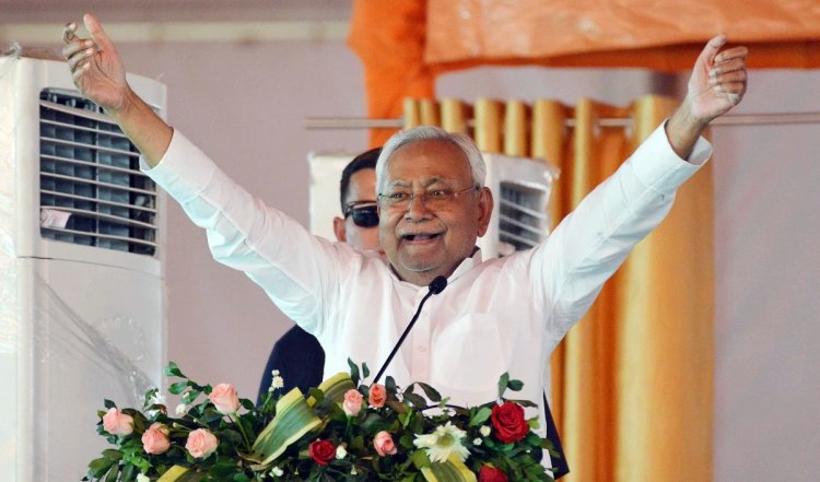 Nawada में लालू-राबड़ी शासनकाल में 'जंगलराज' की CM Nitish Kumar ने लोगों को दिलाई याद, कब्रिस्तानों की घेराबंदी का भी किया जिक्र