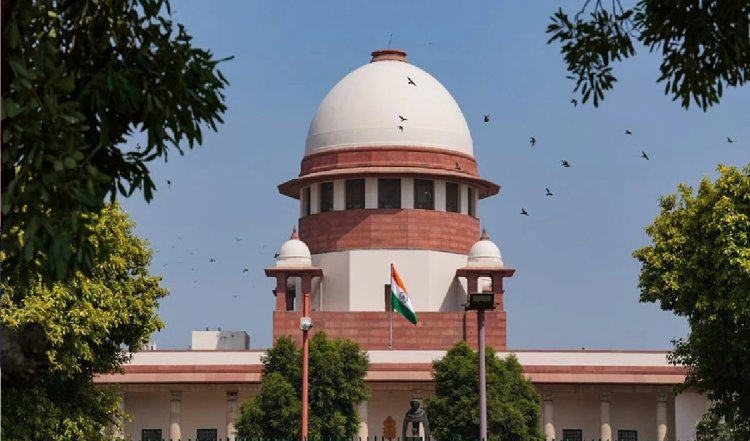 शीर्ष अदालत ने लिंग परिवर्तन सर्जरी संबंधी याचिका पर केंद्र, सीएआरए से जवाब मांगा