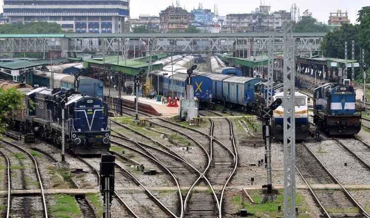 Railway Reservation| शुक्रवार रात को नहीं करवा सकेंगे रिजर्वेशन, जाने क्या है इसका कारण