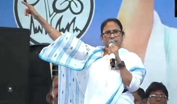 Mamata Banerjee की ‘‘गद्दार’’ टिप्पणी को लेकर भाजपा समर्थकों ने तृणमूल कार्यालय पर ताला लगा दिया