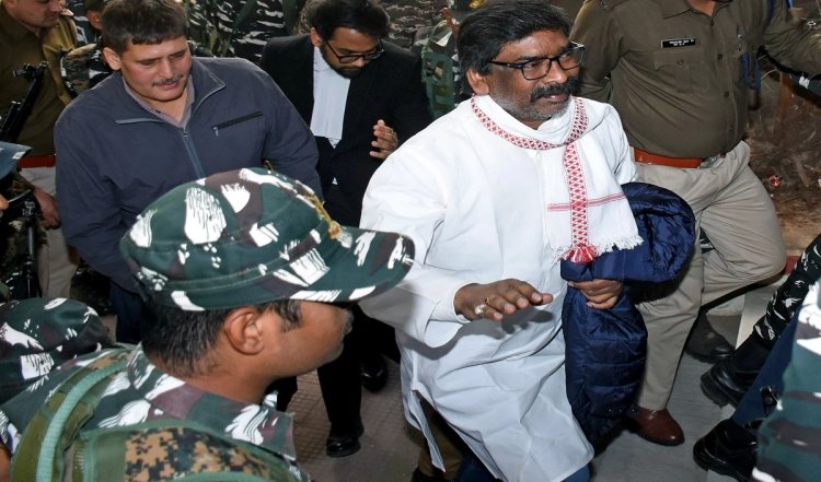 Hemant Soren के खिलाफ दर्ज धनशोधन मामले में ED ने एक और व्यक्ति को गिरफ्तार किया