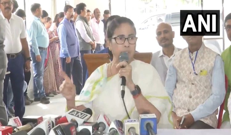 West Bengal सरकार ओडिशा में बस हादसे के प्रभावितों को पूरी सहायता करेगी : Mamata Banerjee