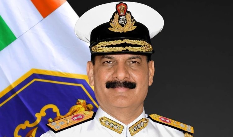 New Navy Chief: कम्युनिकेशन और इलेक्ट्रॉनिक वारफेयर स्पेशलिस्ट, वाइस एडमिरल दिनेश त्रिपाठी भारतीय नौसेना के नए चीफ नियुक्त