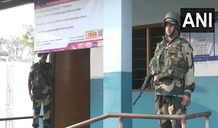 Manipur Election: मणिपुर के पोलिंग बूथ पर फायरिंग, मचा हड़कंप, भागने लगे वोटर