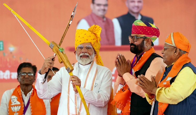 Prajatantra: मनमोहन सिंह का 18 साल पुराना भाषण बना मोदी का चुनावी हथियार, कांग्रेस ने लगाया झूठ का आरोप