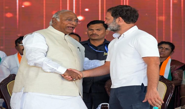 खरगे, राहुल ने की मतदाताओं से अपील, संविधान बचाने, समावेशी विकास के लिए करें मतदान
