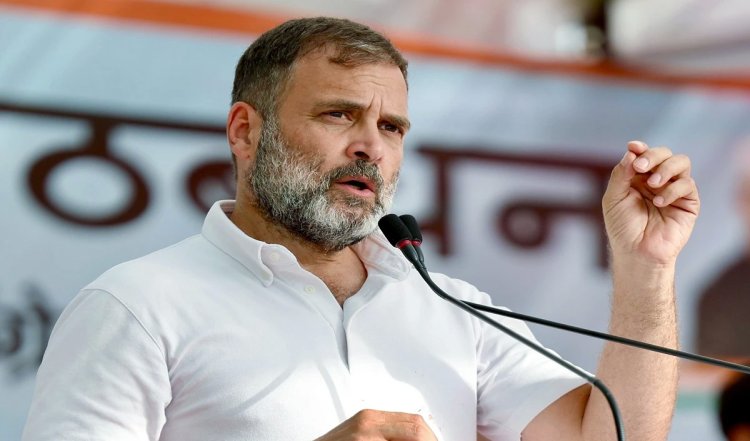 'घबराए हुए लगते हैं मोदी, कुछ दिनों में स्टेज पर आंसू ना निकल आएं...', कर्नाटक में राहुल गांधी का PM का वार