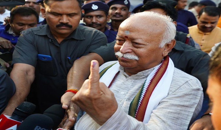 RSS प्रमुख मोहन भागवत ने विवाद के बीच आरक्षण का समर्थन किया