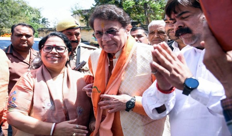 मेरठ छोड़ मुंबई पहुंच गए BJP के 'राम', अरुण गोविल की पोस्ट से अटकलों का बाजार गर्म, कांग्रेस का भी तंज