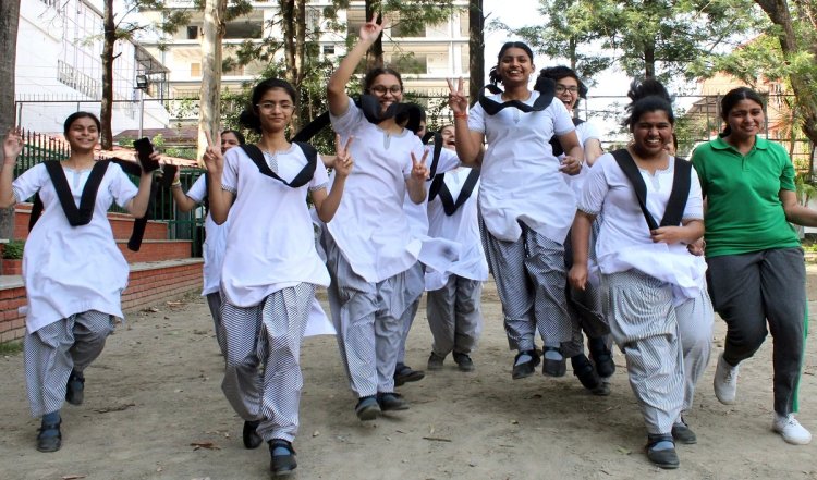 Haryana HBSE Class 12th Result: हरियाणा बोर्ड 12वीं के नतीजे जारी, लड़कियों ने मारी बाजी, ऐसे देखे रिजल्ट