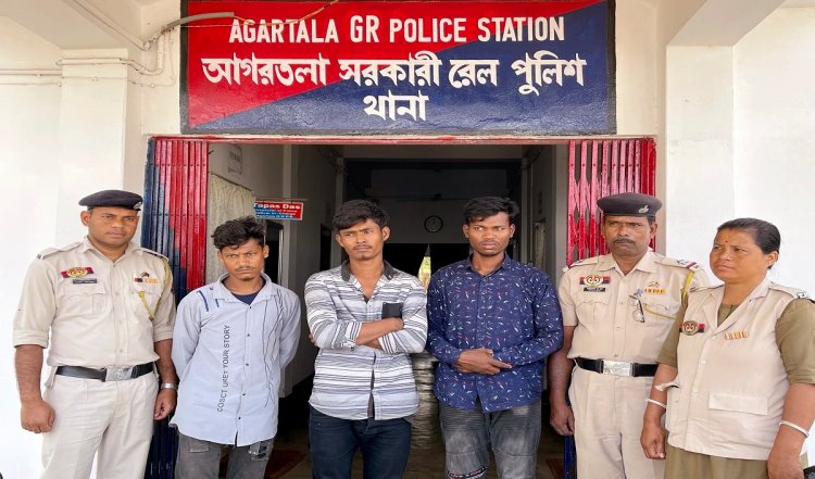 Delhi : कन्फर्म रेल टिकट उपलब्ध कराने के बहाने ठगने के तीन आरोपी गिरफ्तार