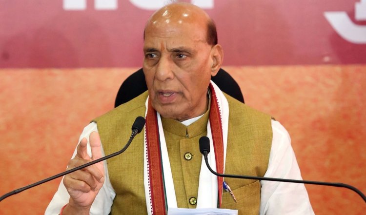 Rahul में कोई ‘आग’ नहीं, लेकिन हिंदू-मुस्लिम विभाजन की कोशिश कर आग से खेल रही Congress: राजनाथ सिंह