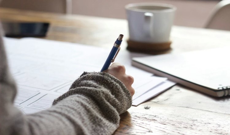 NEET: राजस्थान के एक परीक्षा केंद्र में गलत प्रश्नपत्र वितरित हुआ