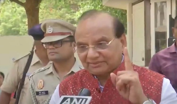ये कर्तव्य का दिन है, छुट्टी नहीं,  वोट डालने के बाद Delhi के LG V K Saxena ने की लोगों से अपील