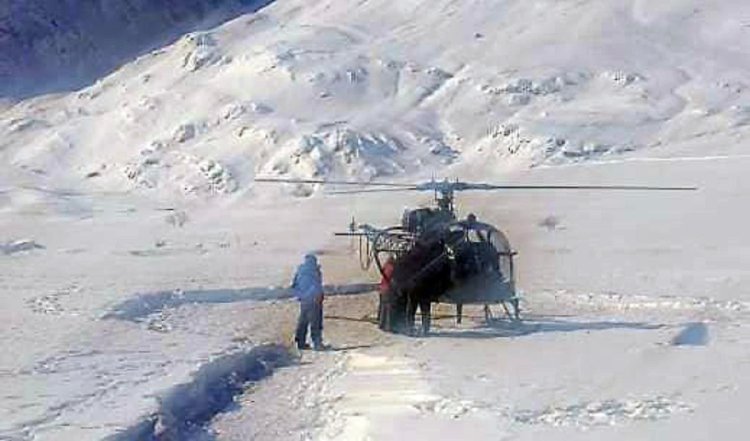 Air Force ने हिमाचल के गांव से घायल अमेरिकी महिला ‘ट्रेकर’ को हेलीकॉप्टर की मदद से बचाया
