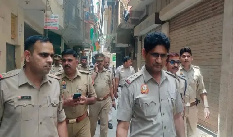 पेट्रोल पंप मारपीट के मामले में अमानतुल्लाह खान का मैनेजर अरेस्ट, AAP विधायक और उनके बेटे के खिलाफ NBW जारी