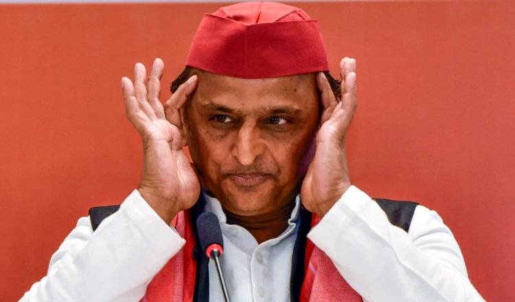 Lucknow में सपा उम्मीदवार Ravidas Mehrotra के समर्थन में Akhilesh Yadav का रोड शो