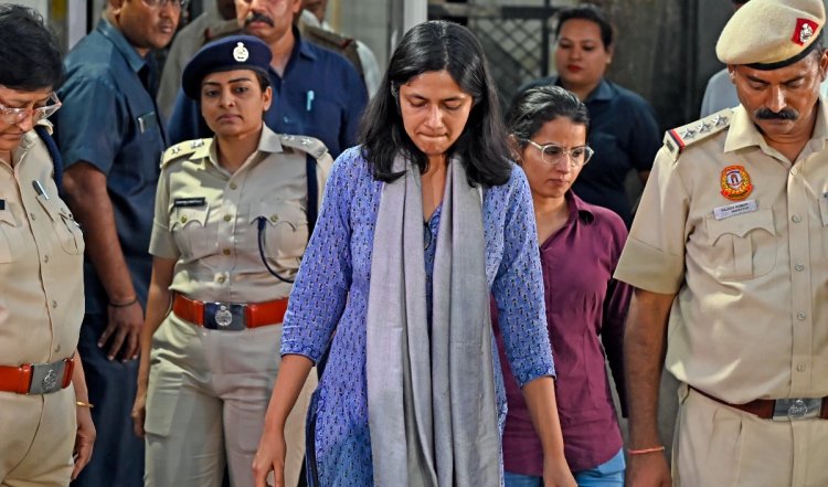 Swati Maliwal Row: सामने आई स्वाति मालीवाल की मेडिकल रिपोर्ट, चार जगह जख्म की पुष्टि, बाएं पैर और दायीं आंख के नीचे भी चोट