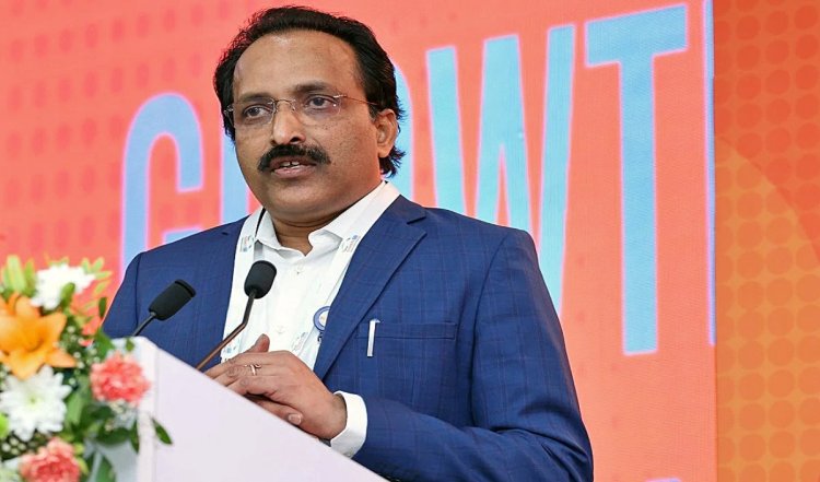 ISRO Chief S Somnath ने मंदिरों में पुस्तकालय स्थापित करने की हिमायत की