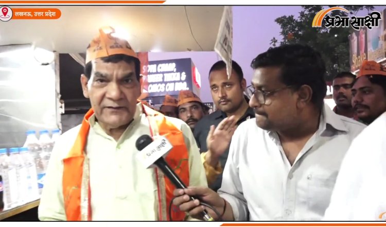नगर विकास मंत्री AK Sharma ने Lucknow की चटोरी गली में Rajnath Singh के समर्थन में किया जनसंपर्क