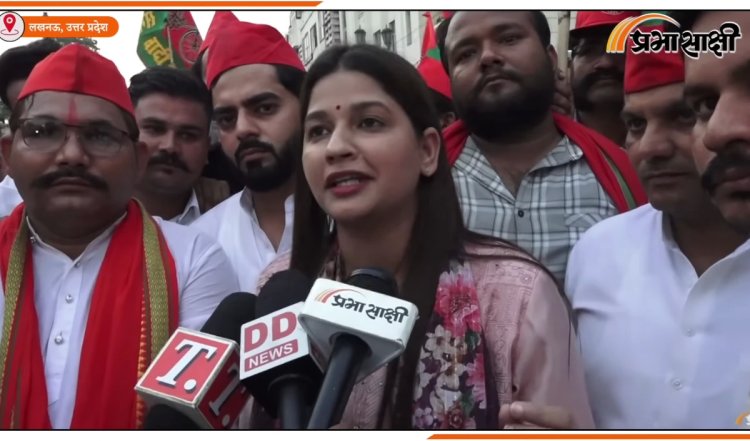 Lucknow में SP अध्यक्ष Akhilesh Yadav के रोड शो में उमड़ा जनसैलाब, BJP की बढ़ी मुश्किलें