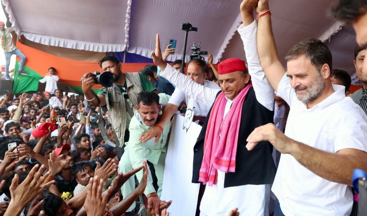 Uttar Pradesh: बिना भाषण दिए रैली छोड़कर चले गए राहुल गांधी और अखिलेश यादव, जानें ऐसा क्यों हुआ?