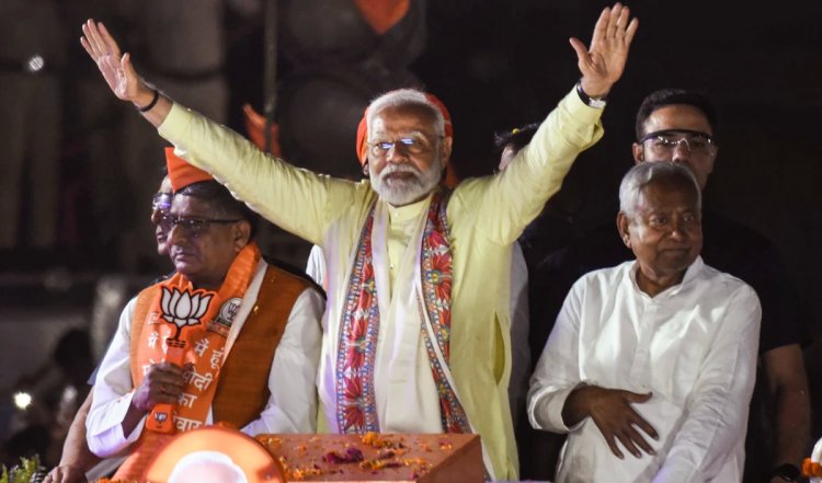 CM Nitish का ग्राफ आया नीचे, तेजस्वी ने लगाई छलांग, मोदी मैजिक अब भी जारी, चुनावी मौसम में Bihar में उभरे ये पांच फैक्टर