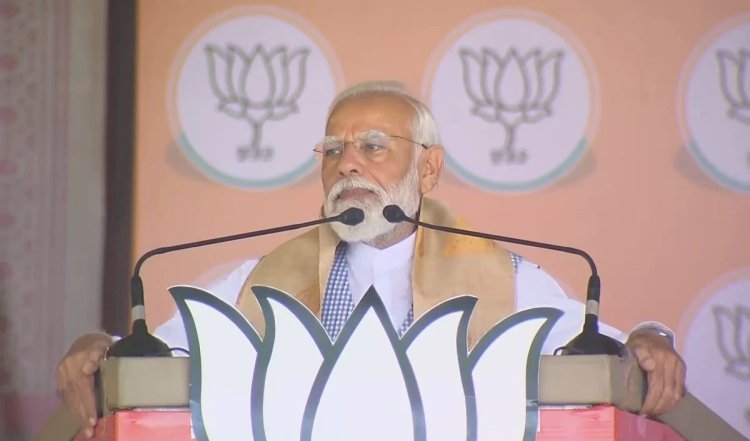 Congress ने आपातकाल लगाकर संविधान में बदलाव की साजिश रची थी: Prime Minister Modi