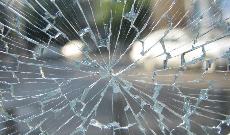 Bareilly में सड़क हादसे में दो युवकों की मौत, शिनाख्त की कोशिश जारी