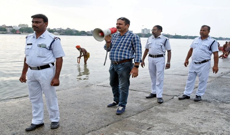 Cyclone Remal Updates । गंभीर चक्रवाती तूफान में तब्दील हुआ रेमल, देर रात तक बांग्लादेश-पश्चिम बंगाल के तटों से टकराने की संभावना