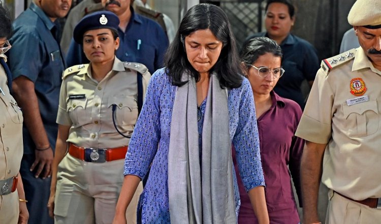 Dhruv Rathee और AAP की वजह से Swati Maliwal को मिल रही बलात्कार और जान से मारने की धमकी, सांसद ने साझा किए स्क्रीनशॉट