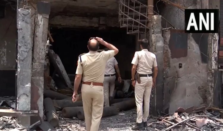 Delhi Baby Care Fire: एक्सपायर्ड लाइसेंस, NOC भी नहीं, ऑक्सीजन की अवैध रिफिलिंग दिल्ली में 7 नवजातों की मौत पर सबसे बड़ा खुलासा