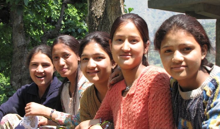 हिमाचल के युवाओं ने बताया किसे देंगे पहला वोट, नौकरियों और शिक्षा पर जोर