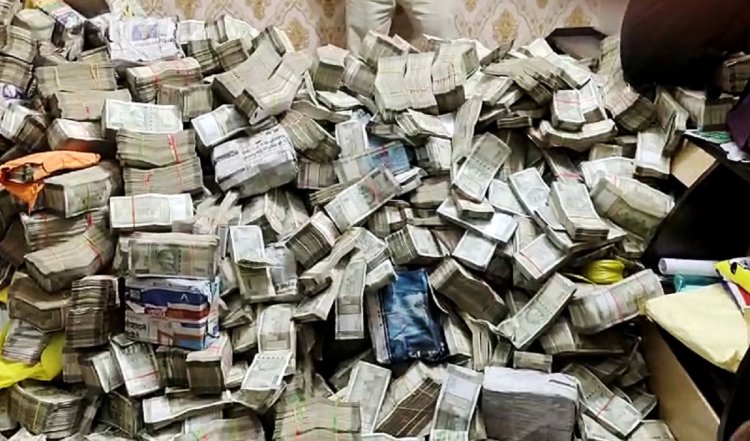 Lok Sabha elections: आयकर विभाग ने रिकॉर्ड 1100 करोड़ रुपये नकद और आभूषण किए जब्त, 2019 से 182 प्रतिशत ज्यादा