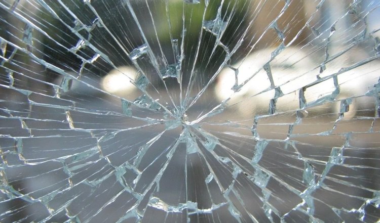 Jharkhand के गुमला जिले में सड़क दुर्घटना में एक ही परिवार के तीन लोगों की मौत