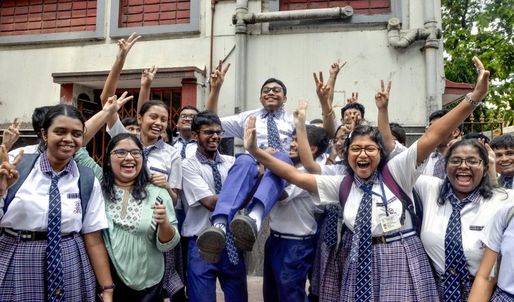 JEE Advanced के नतीजे घोषित, दिल्ली जोन के Ved Lahoti को मिला पहला स्थान