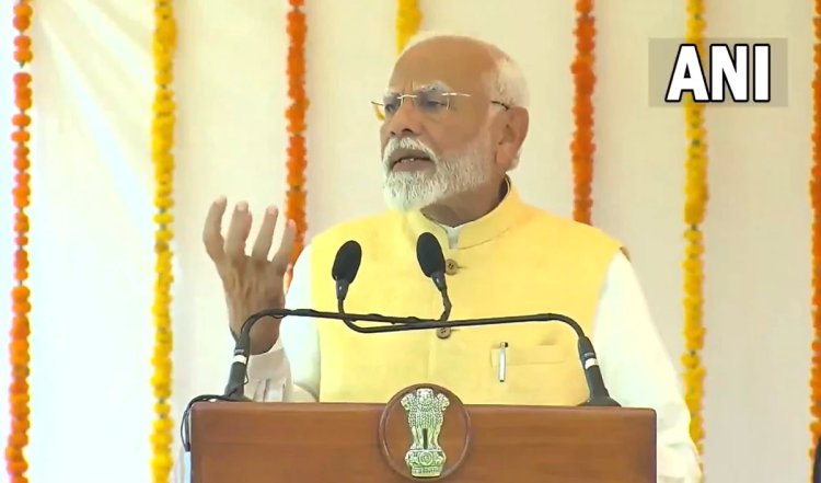 जहां कोई नहीं पहुंचा, वहां देश को पहुंचाना है, PMO में कर्मचारियों को संबोधित करते हुए बोले पीएम मोदी