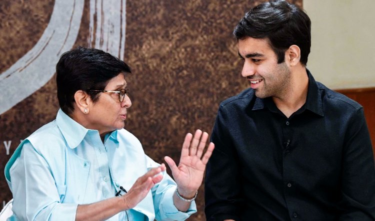 Kiran Bedi Biopic | भारत की पहली महिला आईपीएस अधिकारी किरण बेदी की बायोपिक पर चल रहा है काम, सामने आयी बड़ी जानकारी