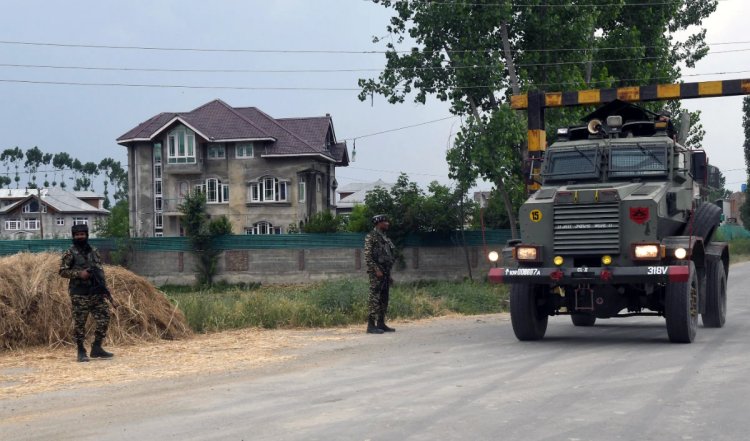 Jammu and Kashmir Kathua Encounter | कठुआ में आतंक फैलाने वाला दूसरा आतंकवादी मार गिराया गया, अब भी तीसरे की तलाश जारी