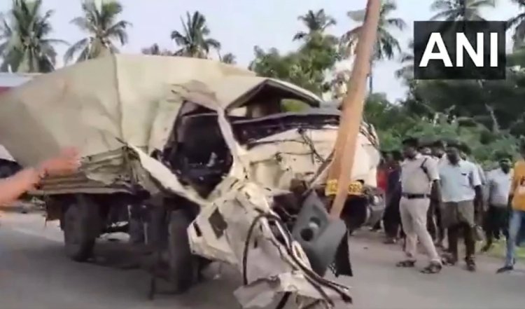 Andhra Pradesh Accident | ट्रैक्टर को ओवरटेक करने की कोशिश में ट्रक से हुई बड़ी दुर्घटना, 6 लोगों की मौके पर ही मौत